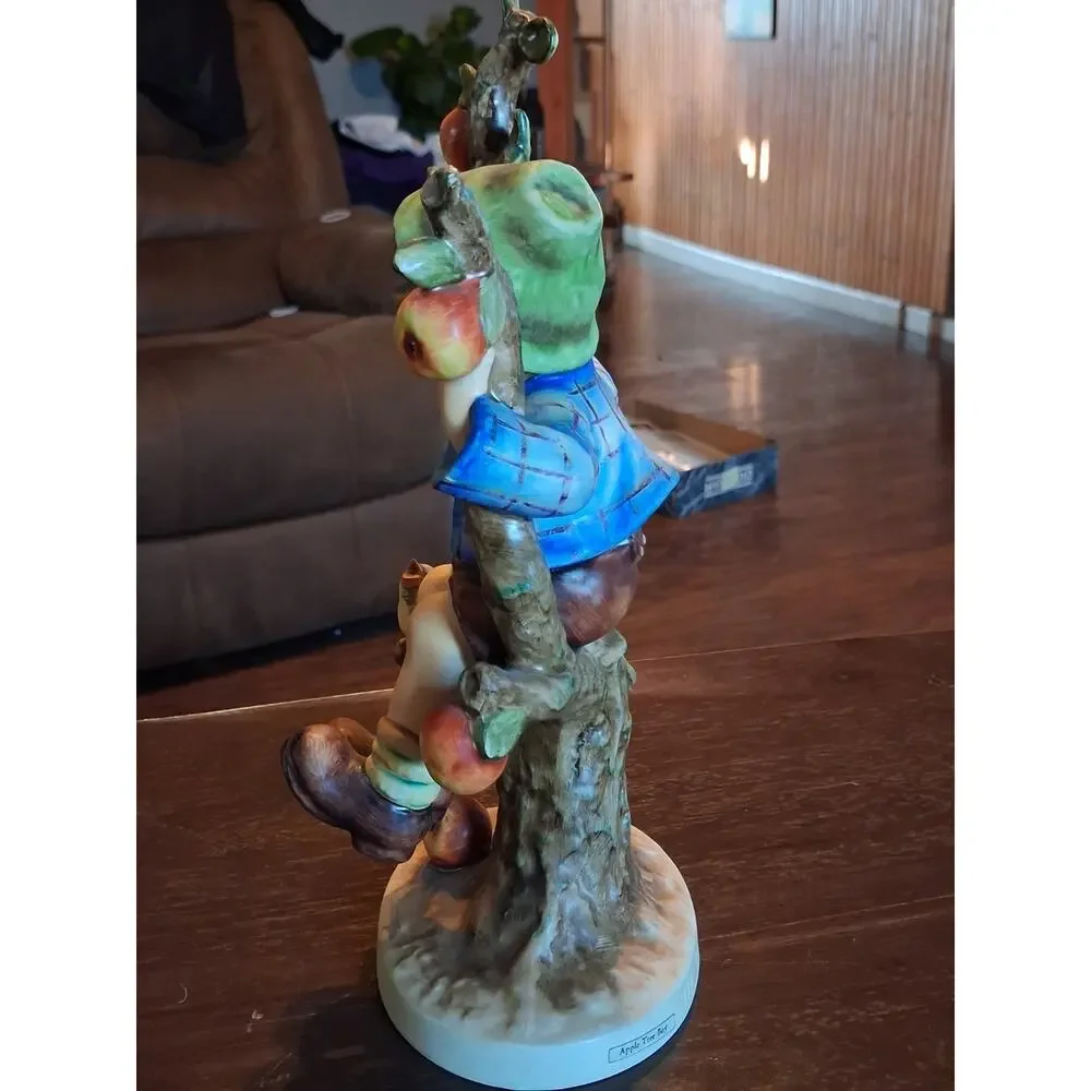 Hummel Goebel Figurine APPLE TREE BOY 142/V TMK 4 Made in Germany